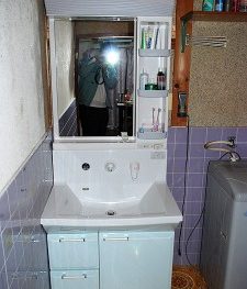 施工事例　洗面化粧台の交換リフォーム工事